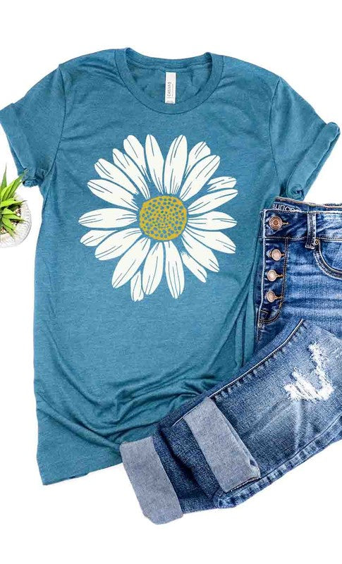 Daisy graphic tee