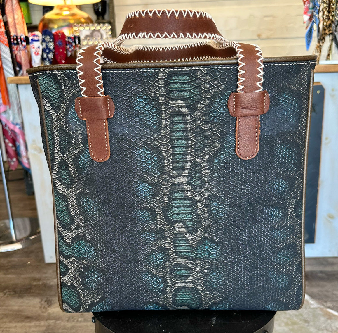 Consuela Classic Tote, Rattler