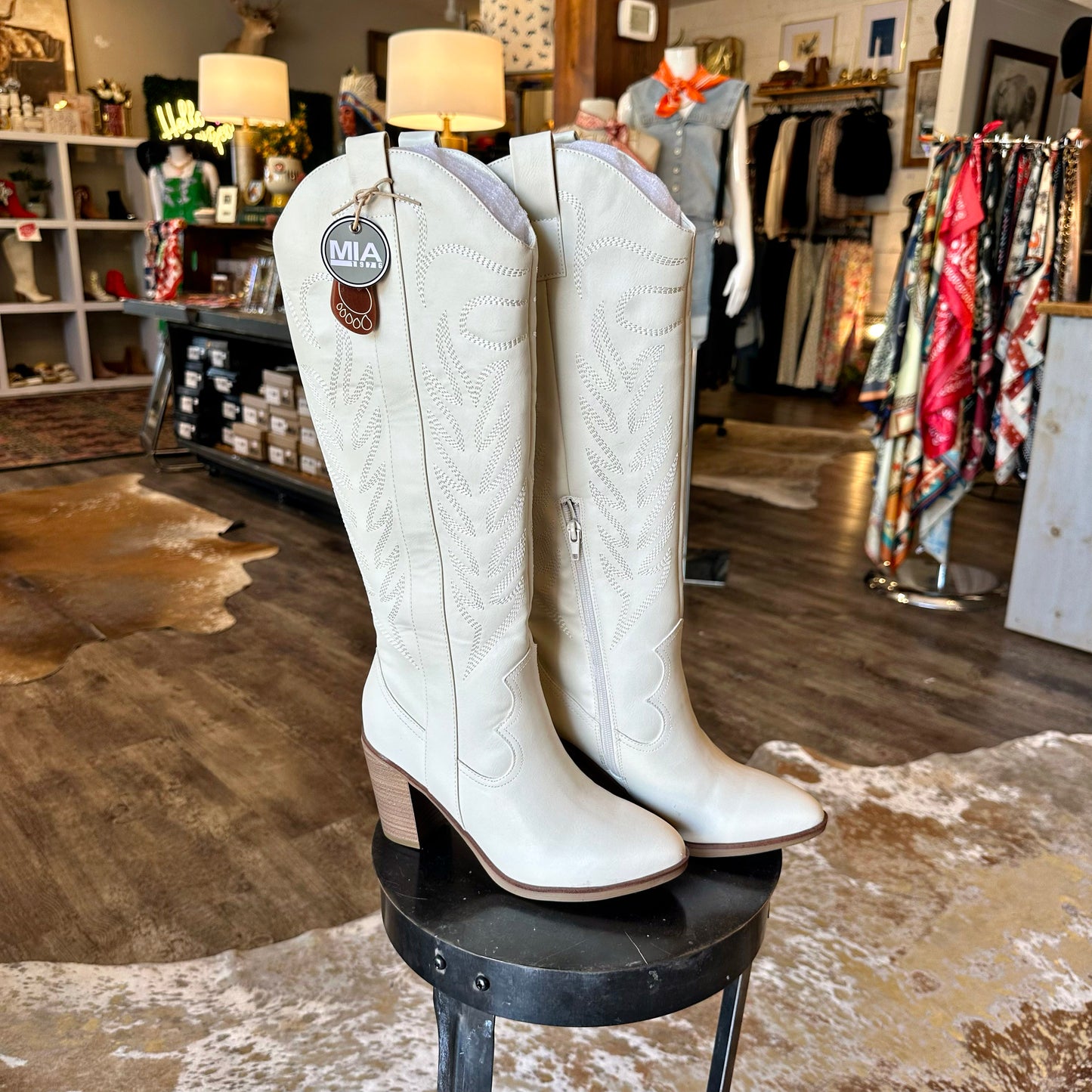 Cream Western Embroidered Cowboy Boots