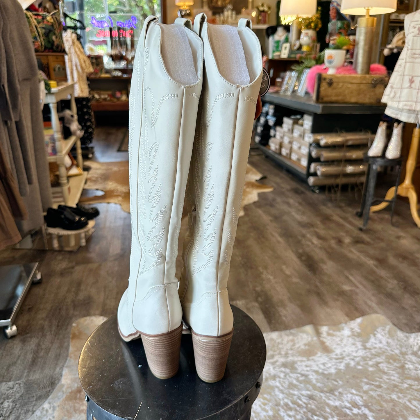 Cream Western Embroidered Cowboy Boots